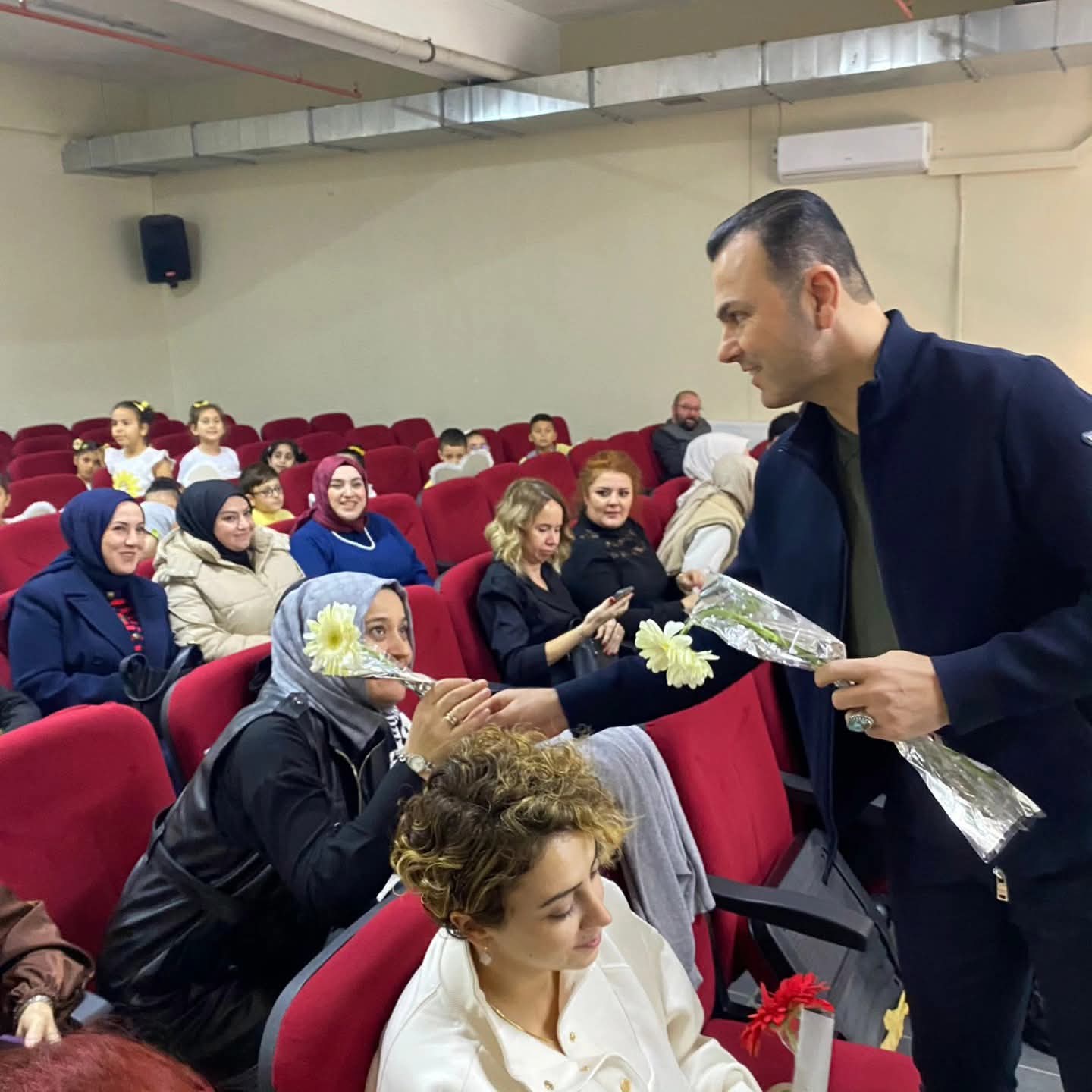 SEYİTHAN İZSİZ ESENYURT’UN VEKİLİ OLDU
