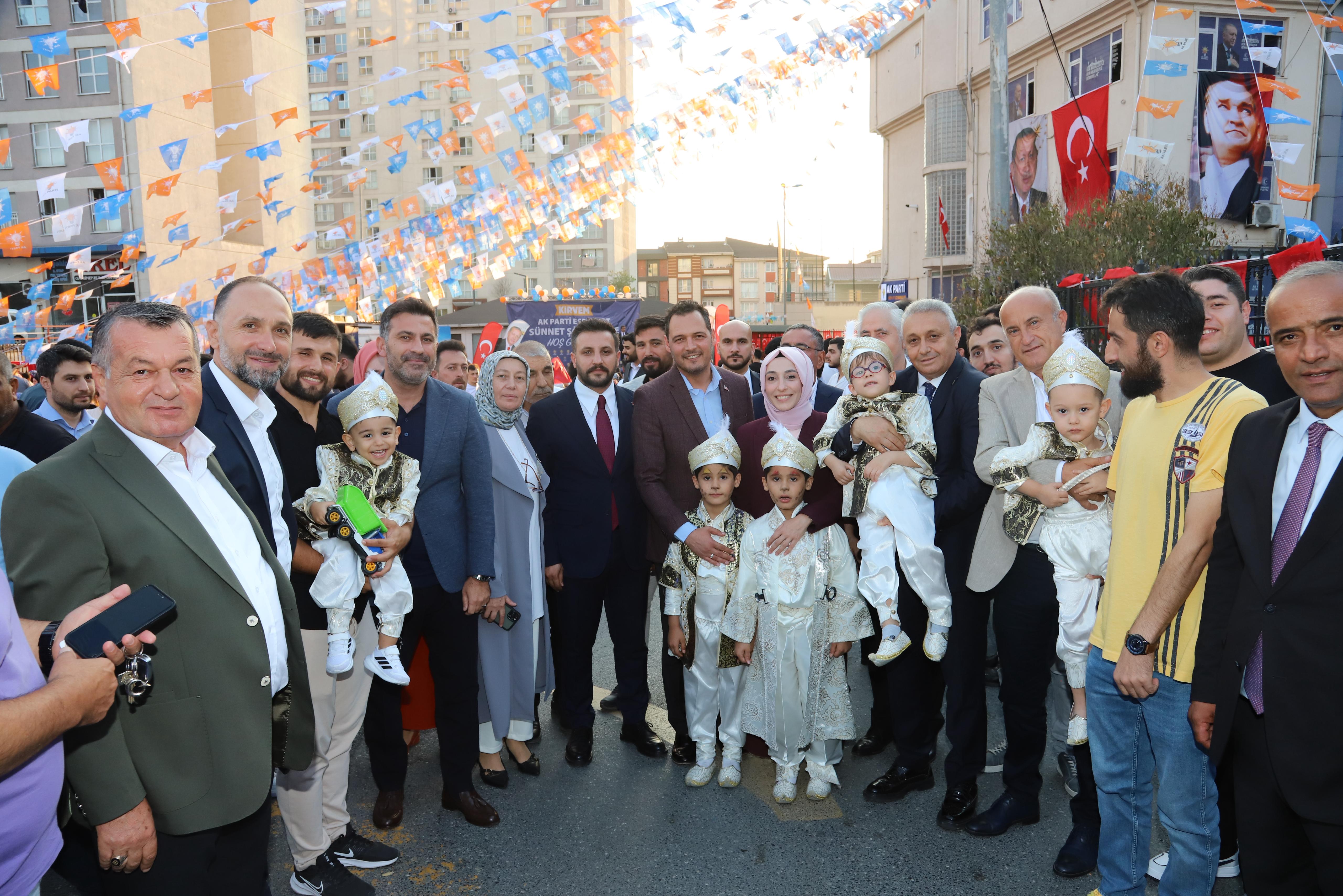 ESENYURT AK PARTİ 300 ÇOCUĞA KİRVELİK YAPTI